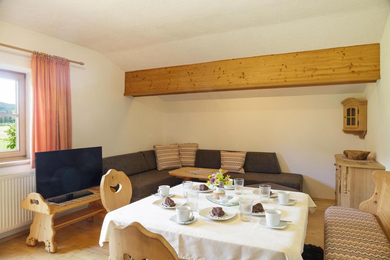 Landhaus Lindl - Ein Ruhiges Platzl Zum Wohlfuehlen Leutasch Esterno foto