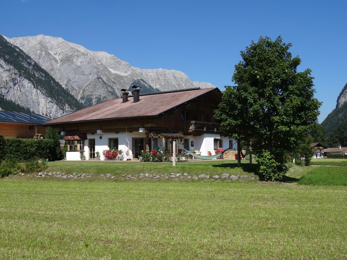 Landhaus Lindl - Ein Ruhiges Platzl Zum Wohlfuehlen Leutasch Esterno foto